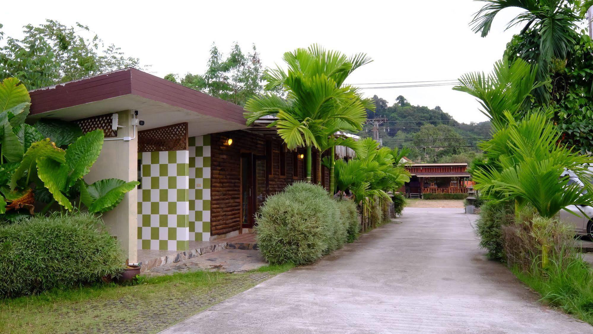 Phuvara Boutique Aonang Ao Nang Esterno foto