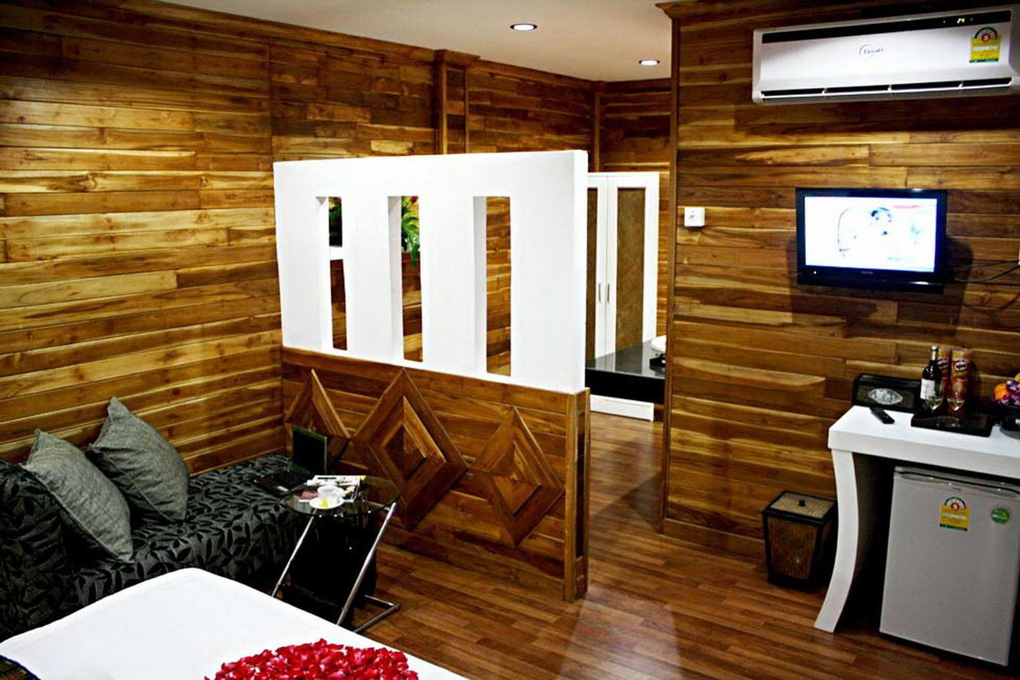 Phuvara Boutique Aonang Ao Nang Esterno foto